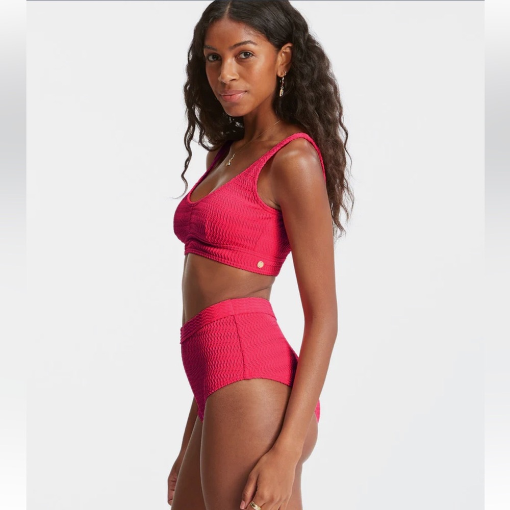 NWT Billabong Chasing Tides Elliot bikini set. Size Medium bottom, Large Top. - Picture 15 of 16